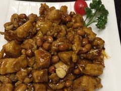 -金牌餐厅·天津菜·八珍豆腐·老爆三(瓷房子店)
