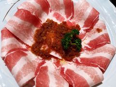 烤蒜香猪五花-权金城·炭火烤肉(北京联想桥店)