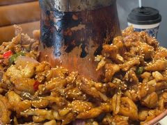 -锅立方•炭火蛙锅(六合万达广场店)