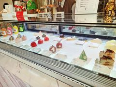 -Fridi Patisserie Cafe