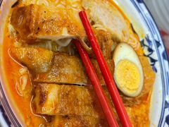 炸猪扒叻沙-華叔茶記