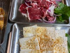 -围炉肉舍•炭烤活鳗•丹东海鲜烤肉(步行街店)