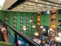 -香巴拉云南餐厅(华莱坞店)