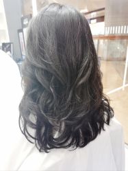 -PE SALON