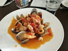 Spaghetti con Frutti di Mare-Swiss Louis Italian & Seafood Restaurant