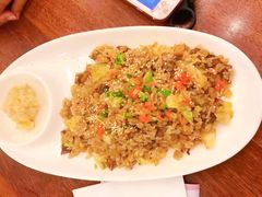 -玛格萝妮比萨屋(四平店)