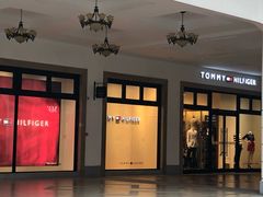 -TommyHilfiger(惠隆贵安奥特莱斯店)