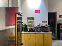 门面-极有家小鱼小鸡石锅煲(佳兆业店)