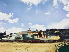 -彩色沙林风景区