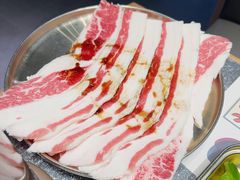 -草家酱蟹炭火烤肉店(珲春南路二店)