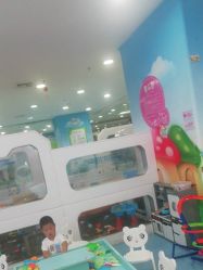 -孩子王童乐园(唐山万达广场店)