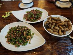 -小丫头餐厅·江浙菜·烧烤(灵隐店)