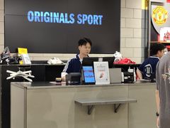 -adidas(正佳广场店)