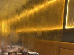 -钱小奴海鲜自助黑金店(杭州滨江龙湖店)
