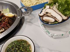 -西子馋火锅鸡•涮品自助(桥东街店)