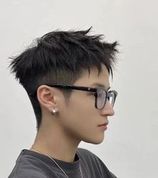 -丝语萱形象