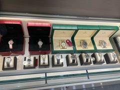 -恒一珠宝·回收黄金钻石奢侈品(灵岩南路店)