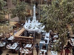 -乐蓬马歇百货公司(Rive Gauche)