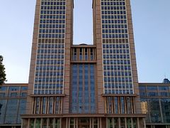 -复旦大学光华楼