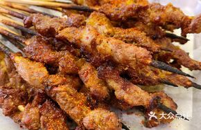 Fresh Grilled Lamb Skewers