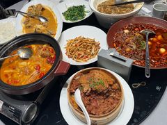 -江间有味·拼烧·鱼鲜·粤式靓汤(汉口江滩店)