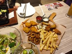 小龙虾鸿运拼盘蒜香口味-必胜客(积水潭店)