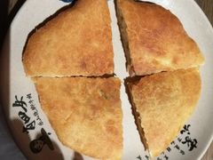 特色烤饼拼盘-肖四女乐山跷脚牛肉(世博源店)