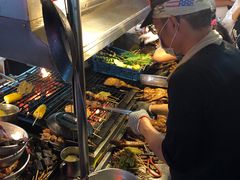 -六合夜市