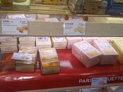零售区-巴黎贝甜(龙之梦购物中心虹口店)