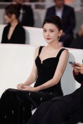 -予白婚纱礼服馆
