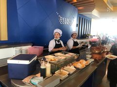 -彩虹云霄酒店76&78层国际自助餐