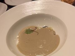 -恰餐厅及酒吧 CHAR Bar & Grill (北京丽都皇冠假日店)