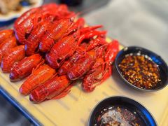 -肥肥虾庄·金牌油焖大虾(杨园滨江时代walk店)