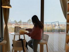 -猫的天空之城概念书店(北戴河蔚蓝海岸店)