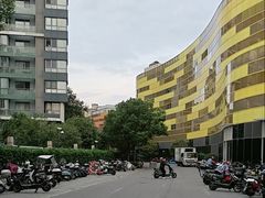 -经纬汇-停车场