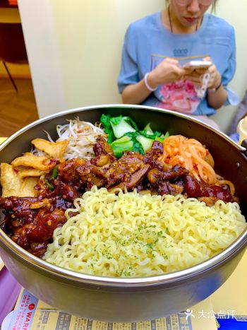 长春探店/等了2h的猪蹄15岁