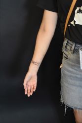 -越域刺青