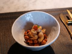 鲜辣汁花螺-LA VIE物质生活餐厅