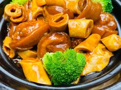 豆筋棍闷猪尾巴-渝半城经典川粤菜(重庆天地店)