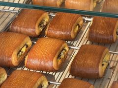 -VERIE BAKEHOUSE