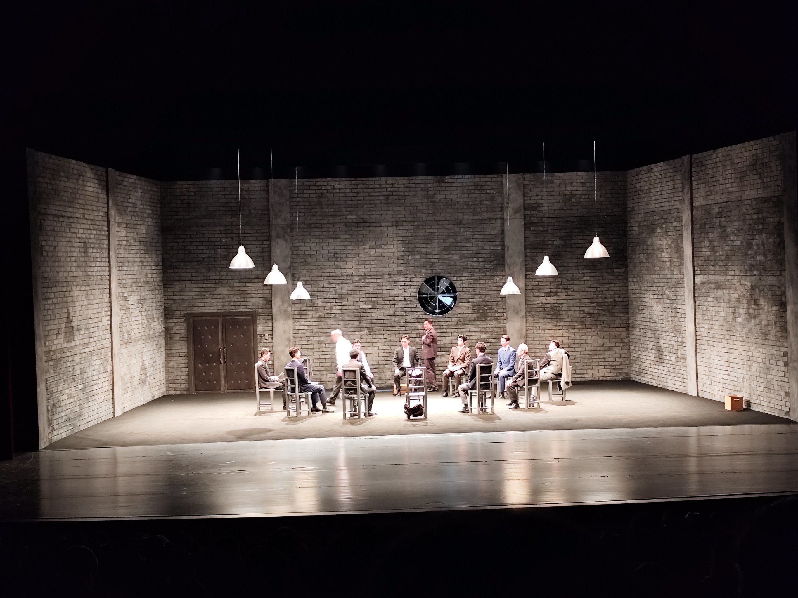 话剧《北上》：大运河畔的寻常贩子与百年兴衰