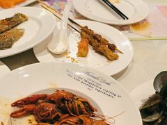 -四海一家自助餐(益田假日广场店)