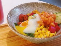 海鲜三文鱼波奇饭-Miss Fresh轻食(南京西路店)