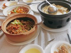 -荣誉海鲜酒楼(海湾店)