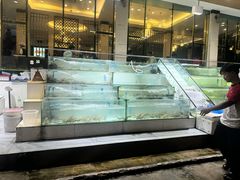 -光海鲜鱼翅餐厅(叻差拉披色路店)