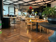 -瑰丽酒店·海吧·天际下午茶·现场DJ·天台酒吧