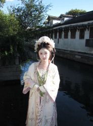 -一揽芳华汉服旗袍体验馆(拙政园店)