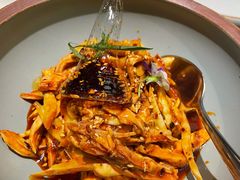 敲糖棒棒鸡-辛香汇·现炒川菜(淮海路百盛店)