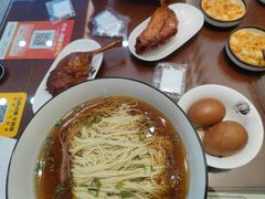 -百年老字号·观振兴蟹黄面·三虾面·苏式面(观前街富仁坊巷店)