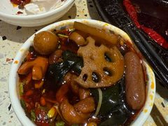-红九格老火锅(三峡广场店)